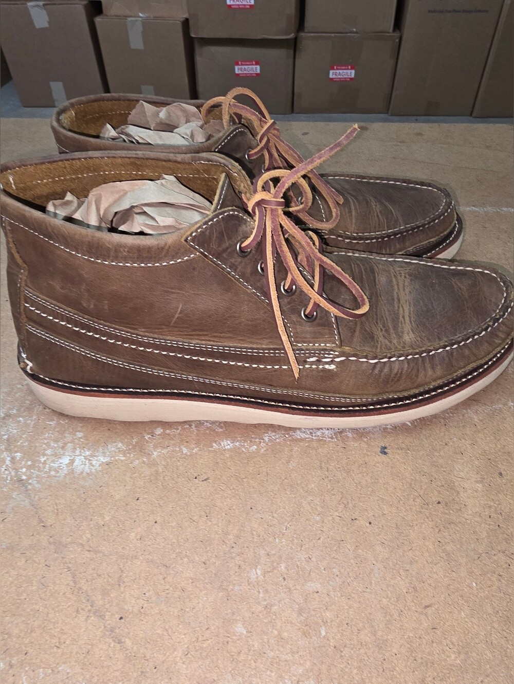 EasyMoc Scout Boot Mens 11D Crazy Horse Leather Viabram Christie Outsole